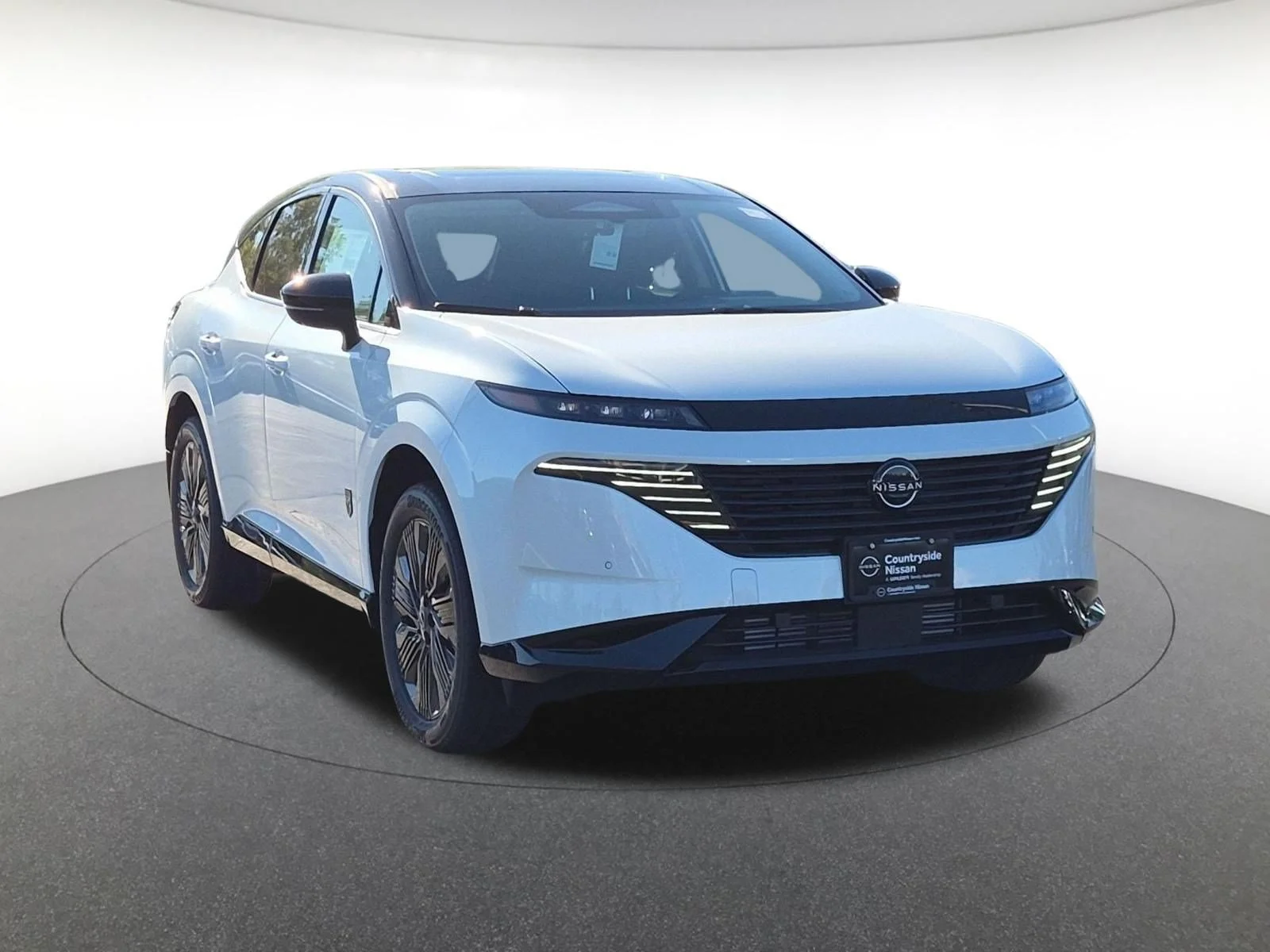 New 2027 Everest White Pearl TriCoat / Super Black Two-tone Nissan Dark Armor image 4