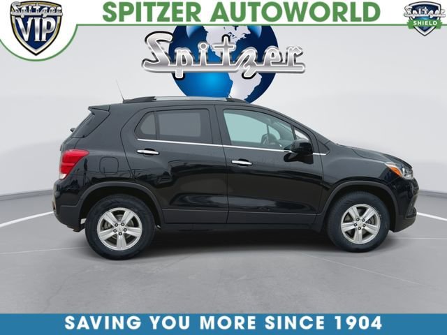 Used 2020 MOSAIC BLACK METALLIC Chevrolet LT image 10