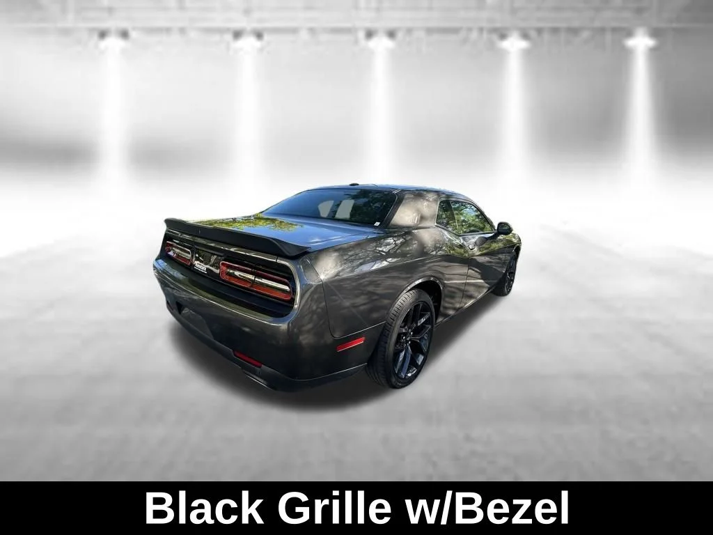 Used 2020 Gray Dodge SXT image 7