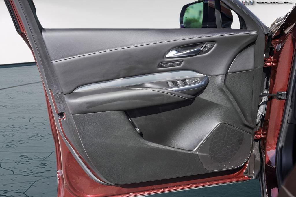 Used 2022  Cadillac Premium Luxury image 27