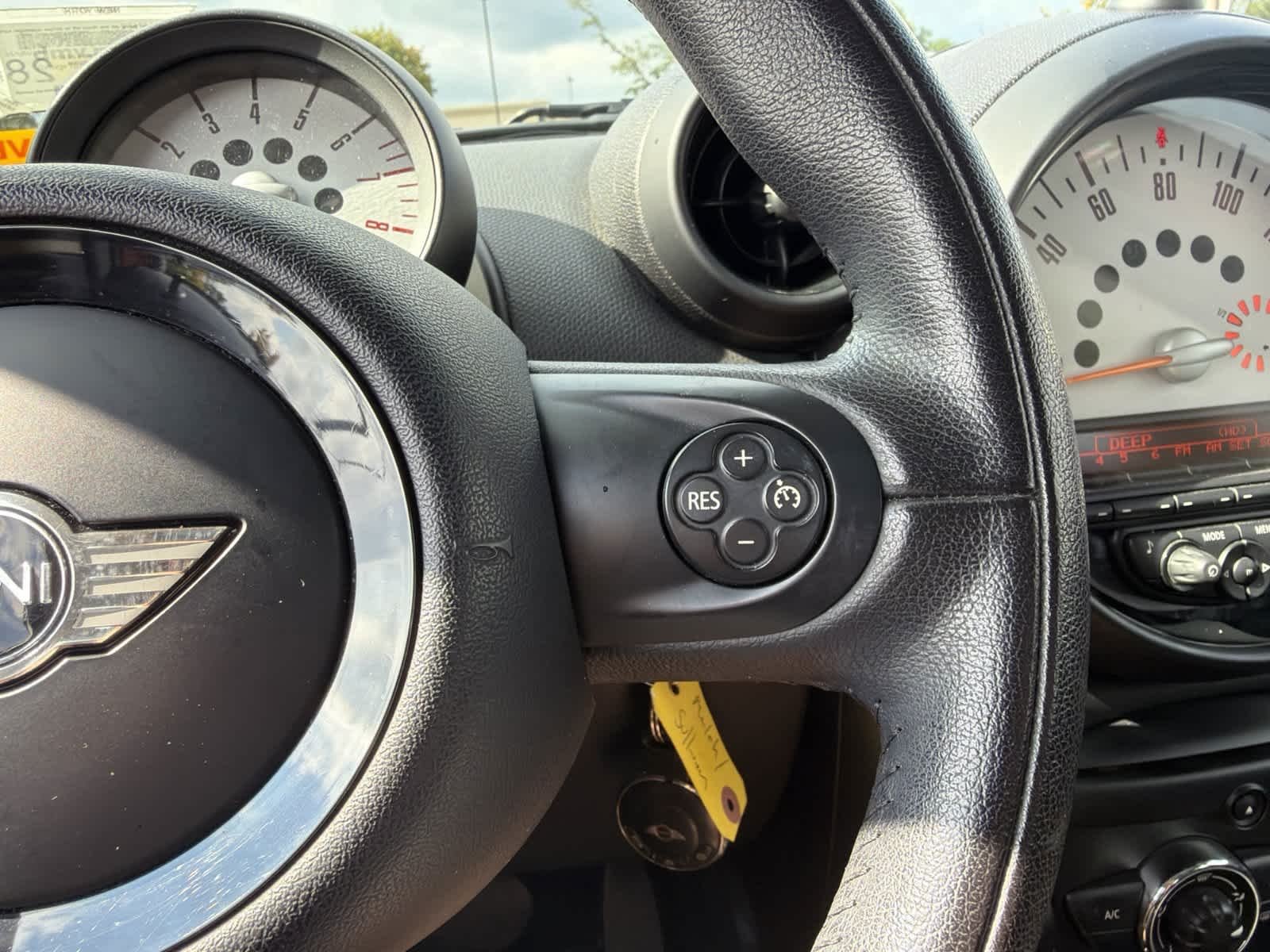 Used 2014 Red MINI  image 17