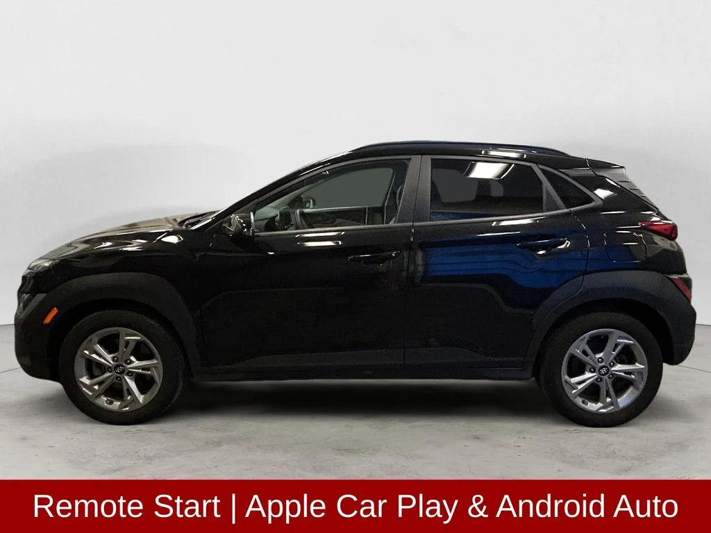 Used 2023 Abyss Black Hyundai SEL image 2