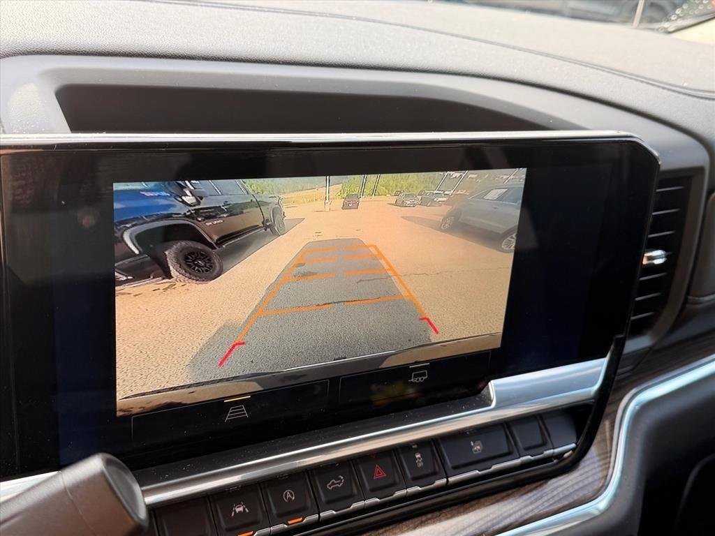 Used 2023 Black Chevrolet LT image 17