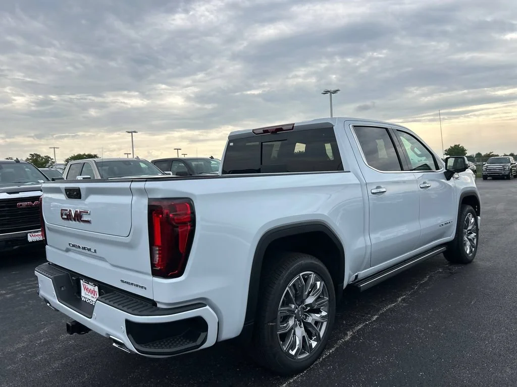 2026 GMC Sierra 1500 Denali - Photo 8