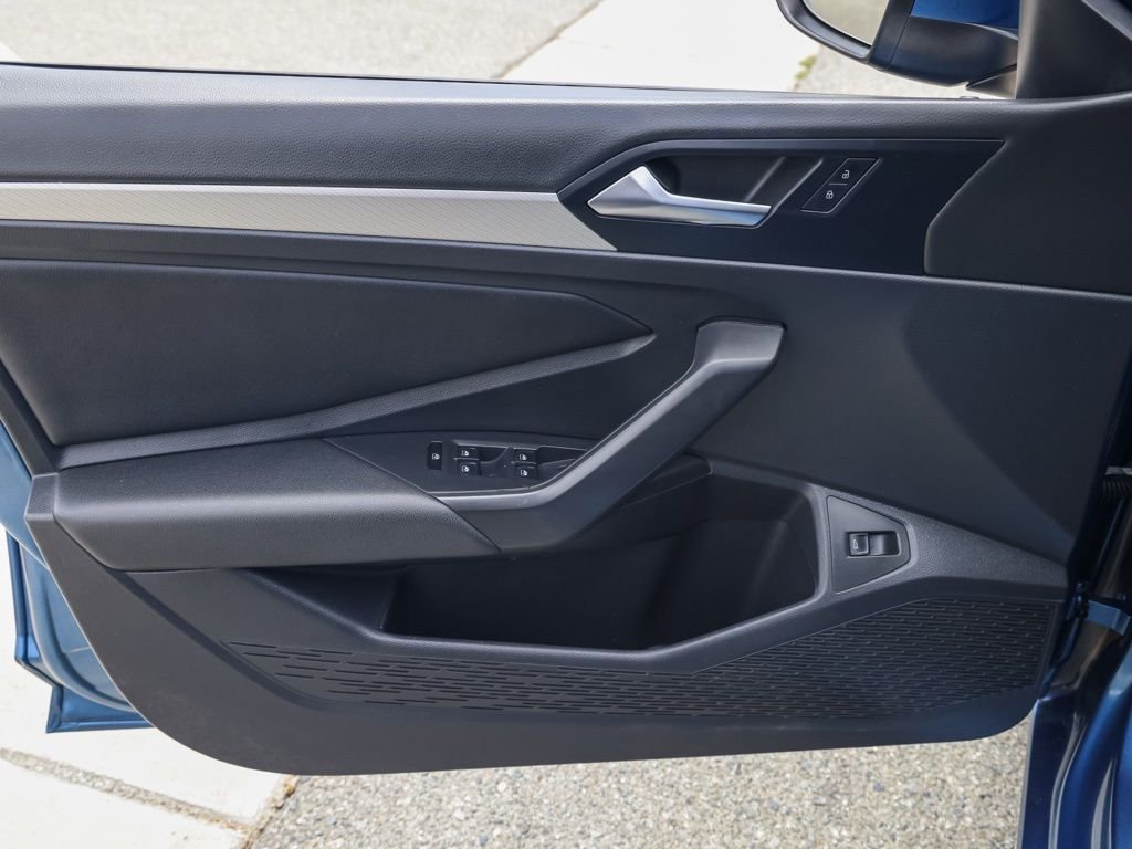 Used 2019  Volkswagen 1.4T SE image 21