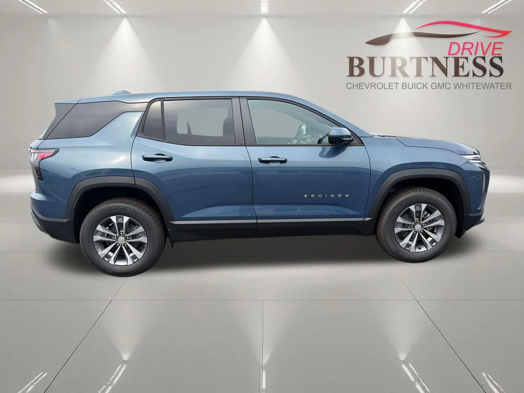 2027 Chevrolet Equinox LT - Photo 6