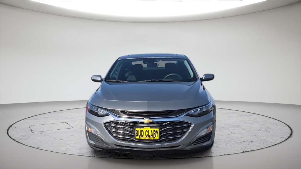 Used 2023 Gray Chevrolet LT image 2