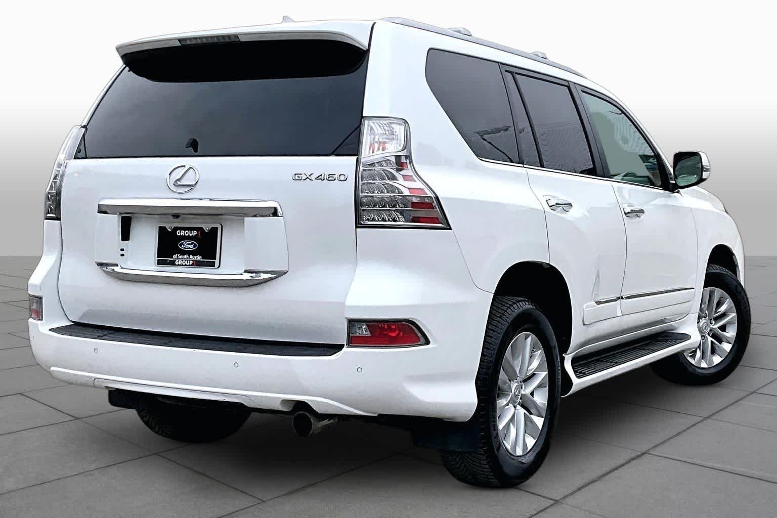 Used 2015 Starfire Pearl Lexus  image 7