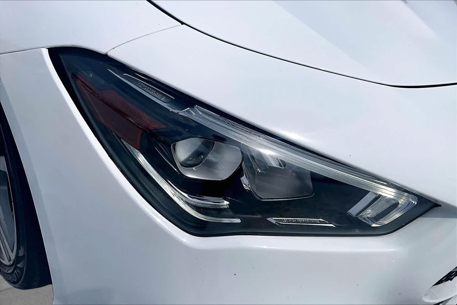 Used 2020 Polar White Mercedes-Benz CLA 250 image 27