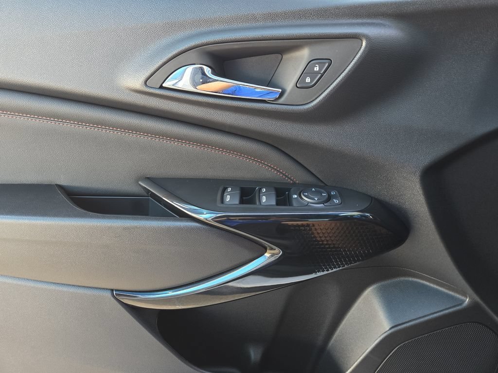 2026 Chevrolet Trax RS - Photo 12
