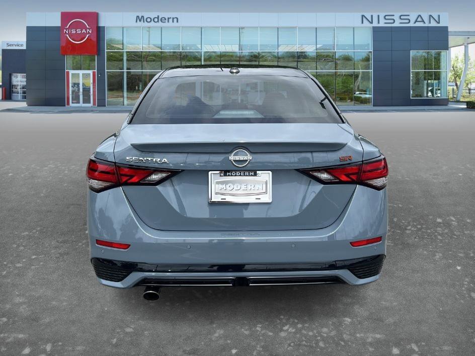 Used 2024 Atlantic Gray Metallic/Super Black Nissan SR image 6