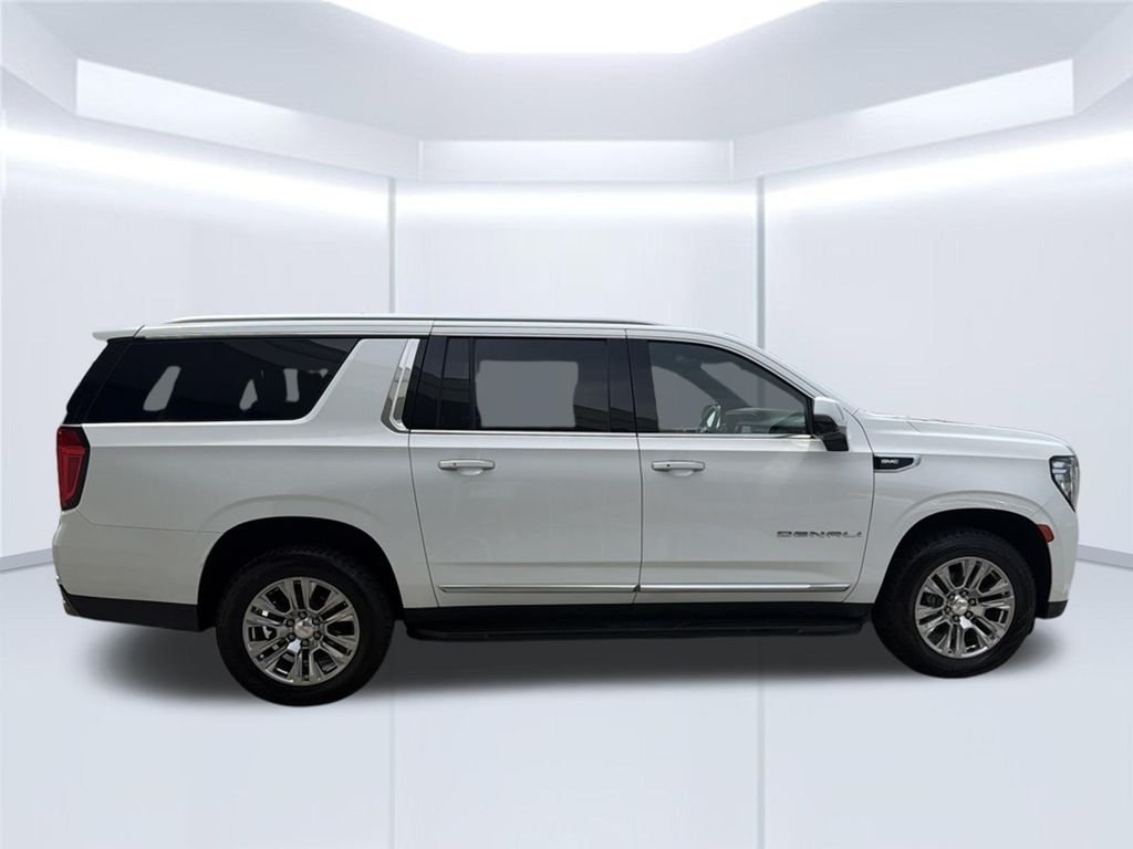 Used 2023 White GMC Denali image 8