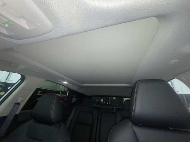 New 2026 Everest White Pearl TriCoat Nissan SL image 22