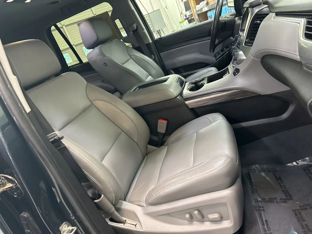 Used 2019 SHADOW GRAY METALLIC Chevrolet LT image 14
