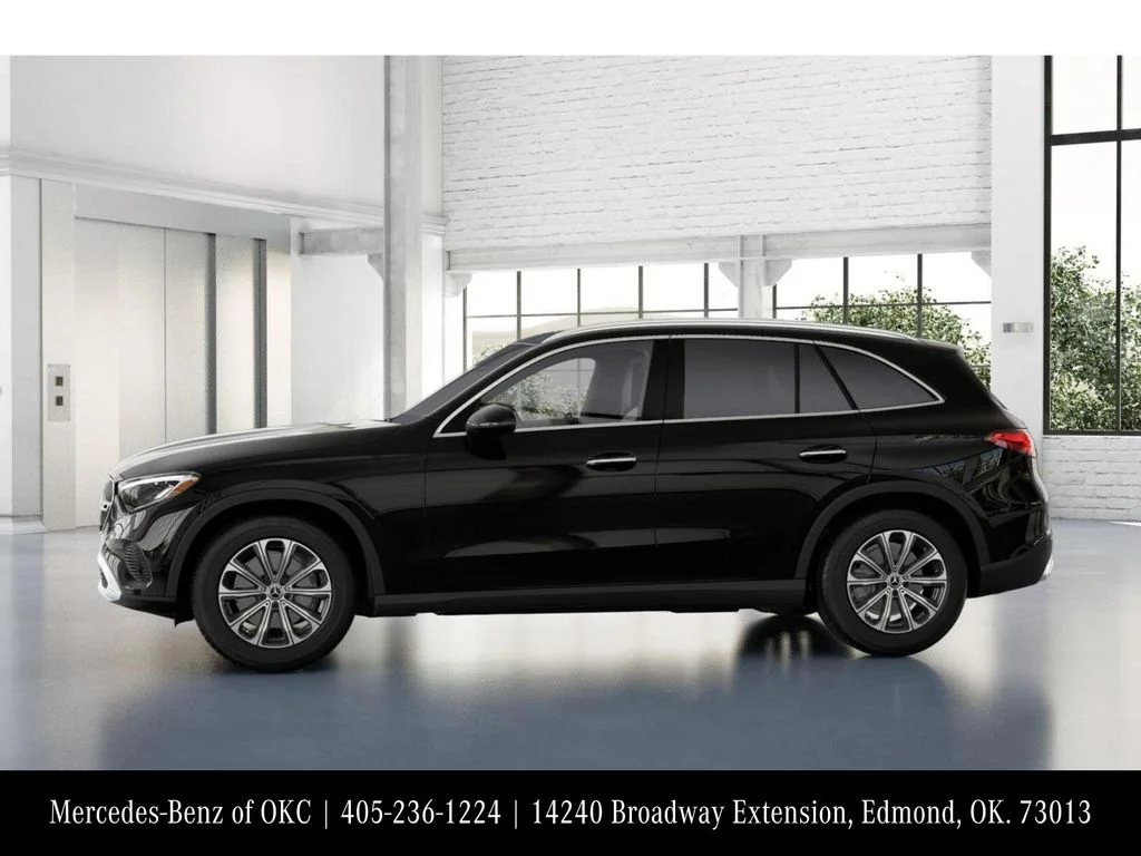 Used 2026 Black Mercedes-Benz GLC 300 image 35