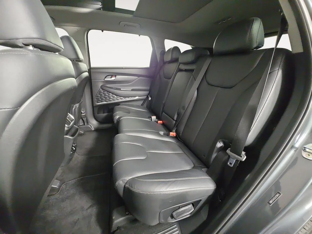 Used 2020 Green Hyundai Limited image 13