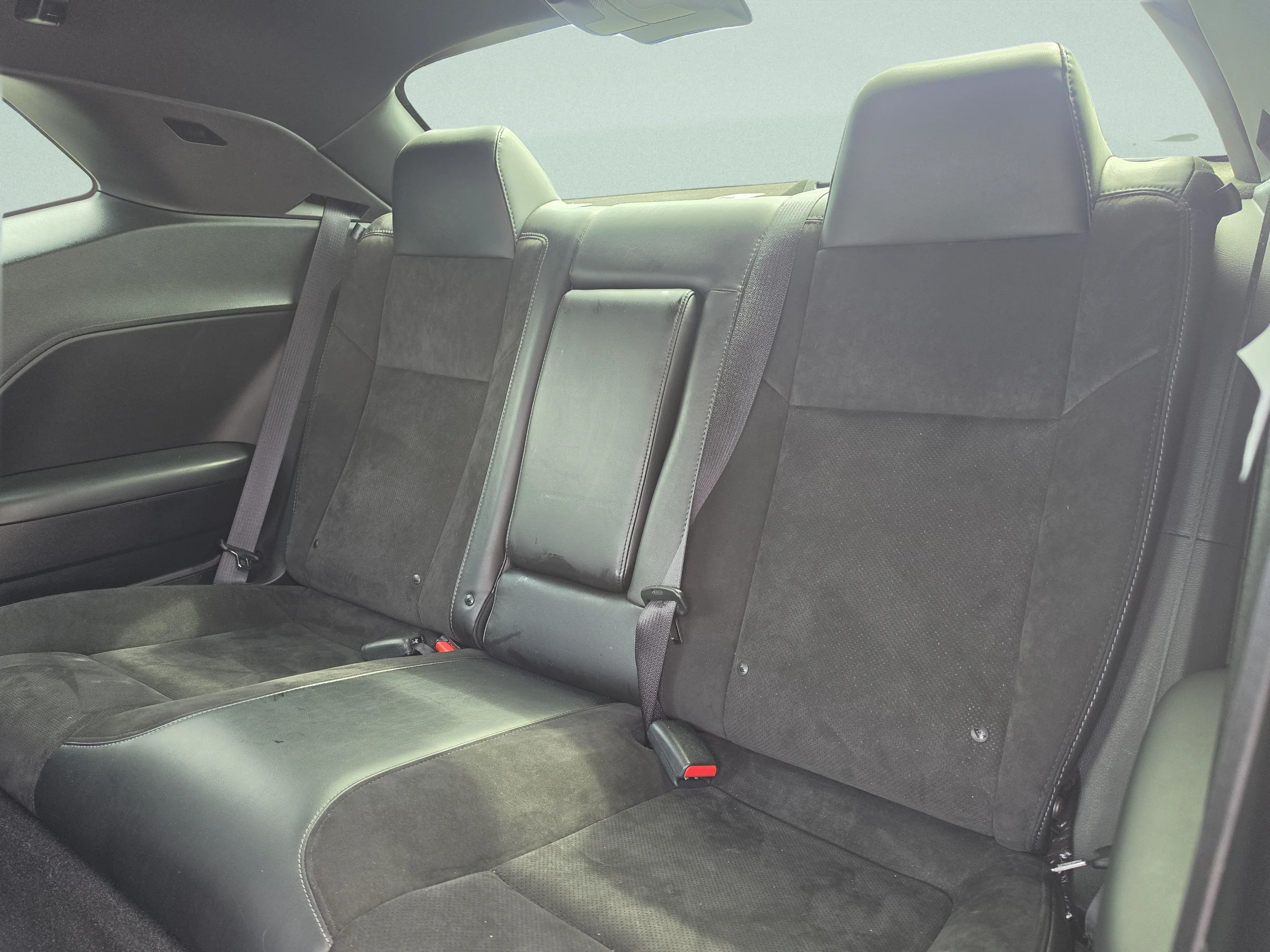 Used 2023 Granite Pearlcoat Dodge R/T image 22