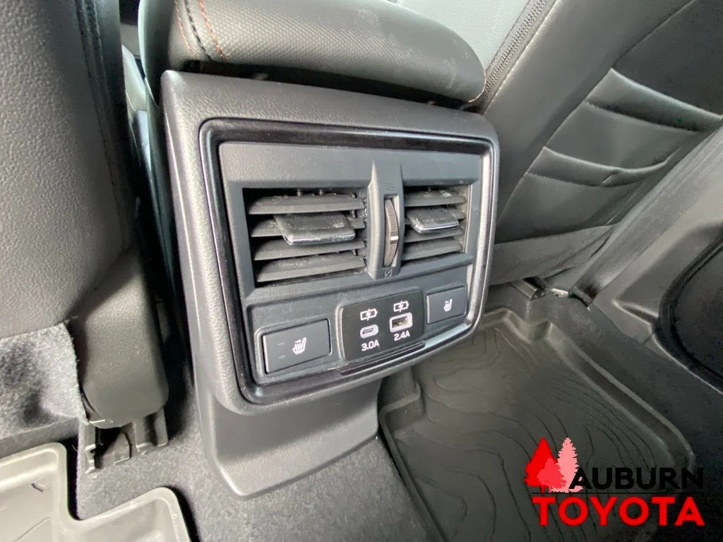 Used 2025 Ice Silver Metallic Subaru Touring image 29