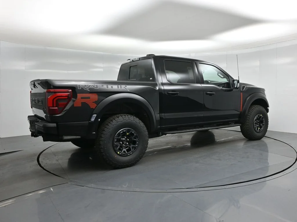 New 2026 Agate Black Metallic Ford Raptor image 27