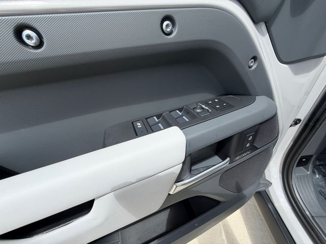New 2026 Borasco Grey LAND ROVER X-Dynamic SE image 11