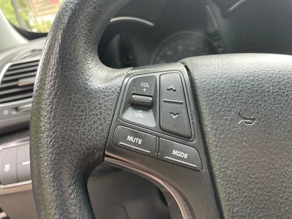 Used 2014 Wave Blue Kia LX image 12