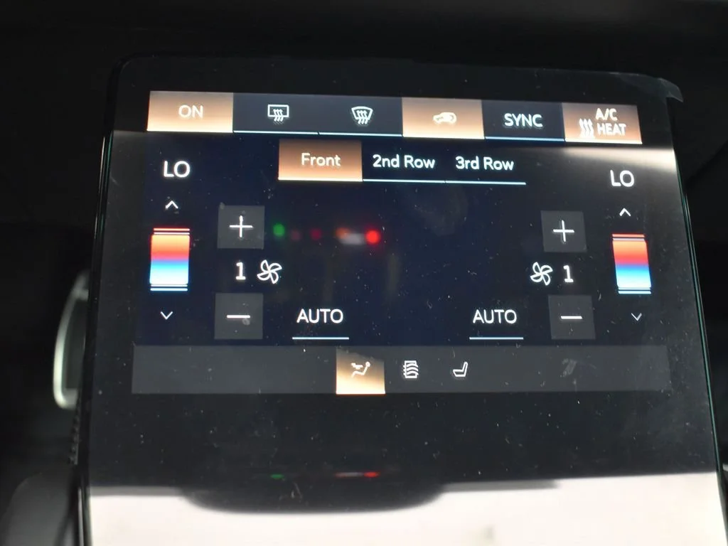 2026 Cadillac VISTIQ Sport - Photo 22