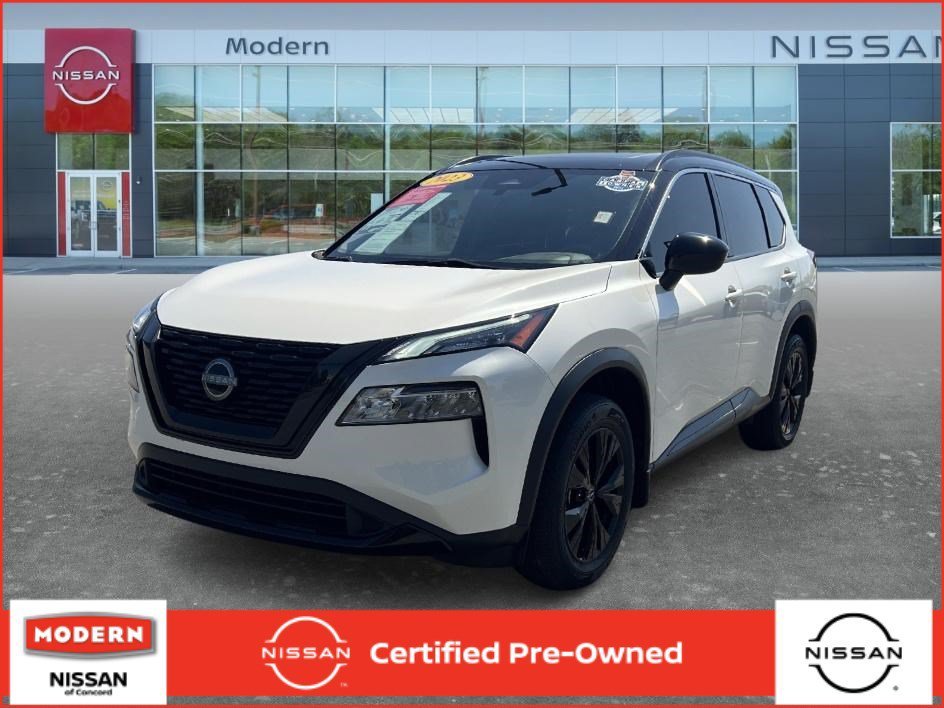 Certified Used 2023 Pearl White Tricoat/Super Black Nissan SV image 1