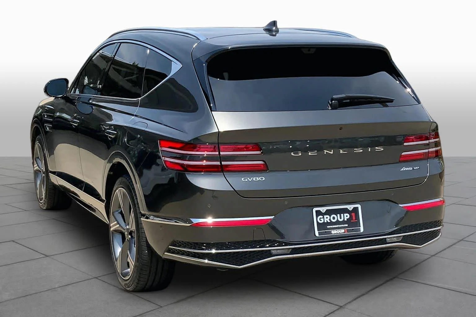 Used 2025 Makalu Gray Genesis 3.5T Prestige image 11