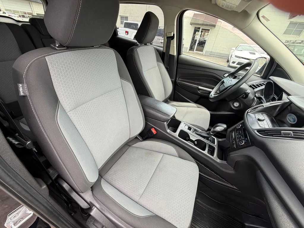 Used 2018 Black Ford SE image 12