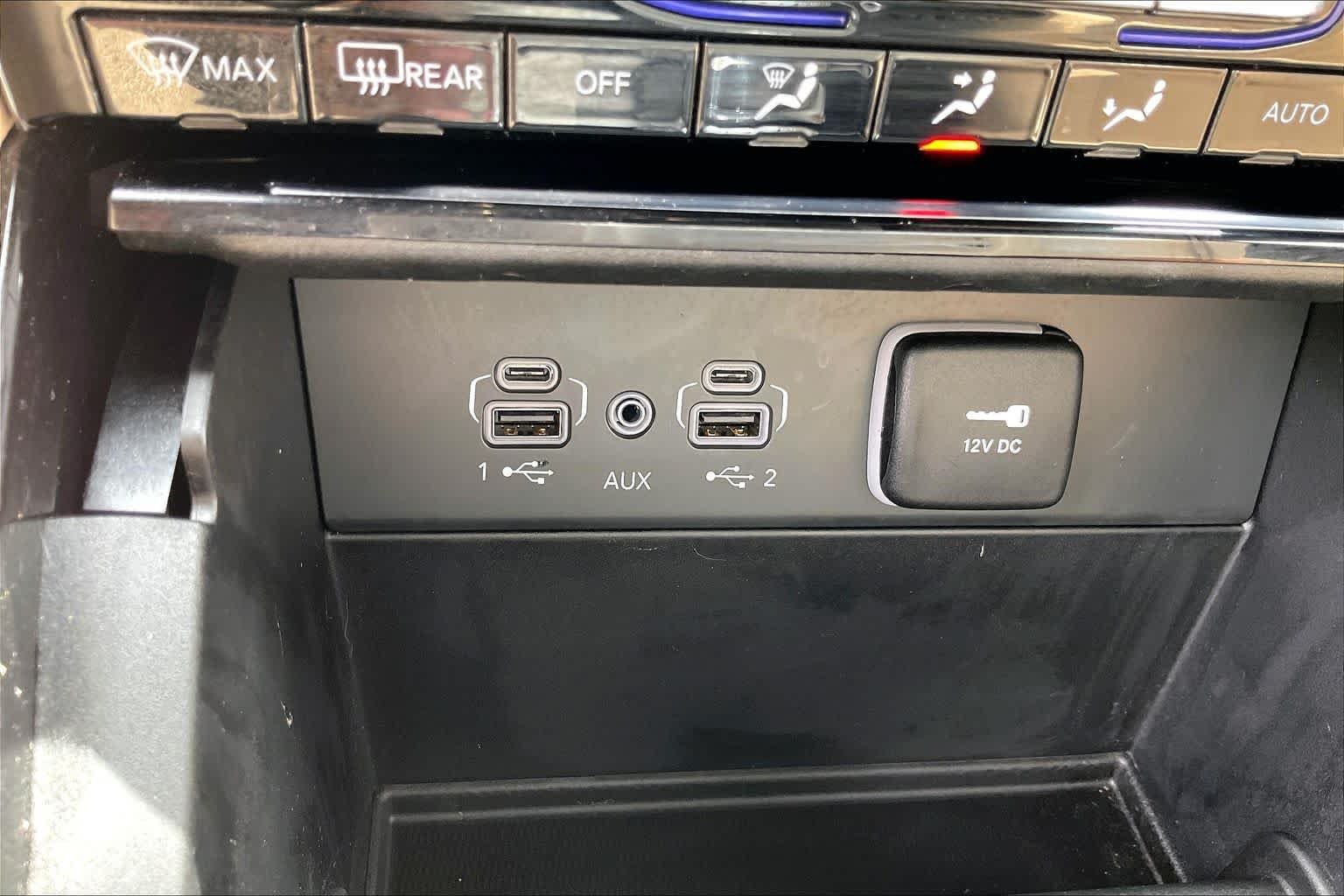Used 2023 Bright White Clearcoat Jeep Limited image 33