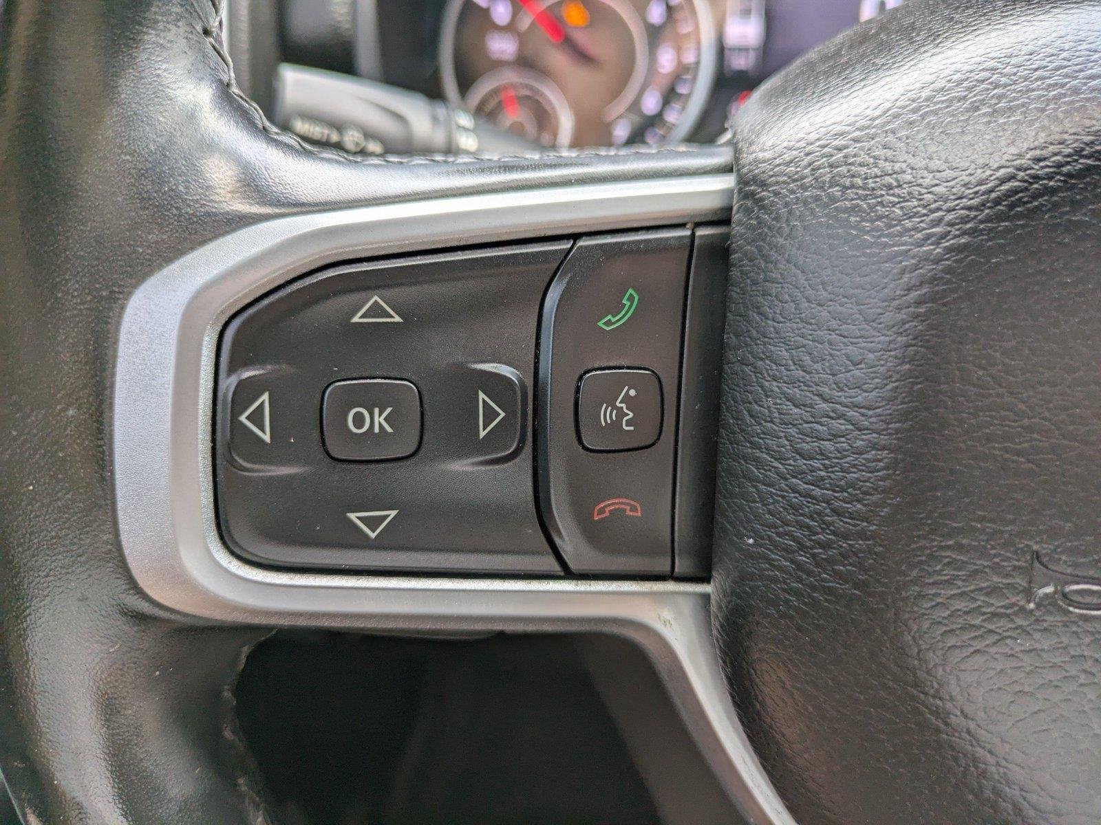 Used 2019 Diamond Black Crystal Pearlcoat Ram Big Horn/Lone Star image 24