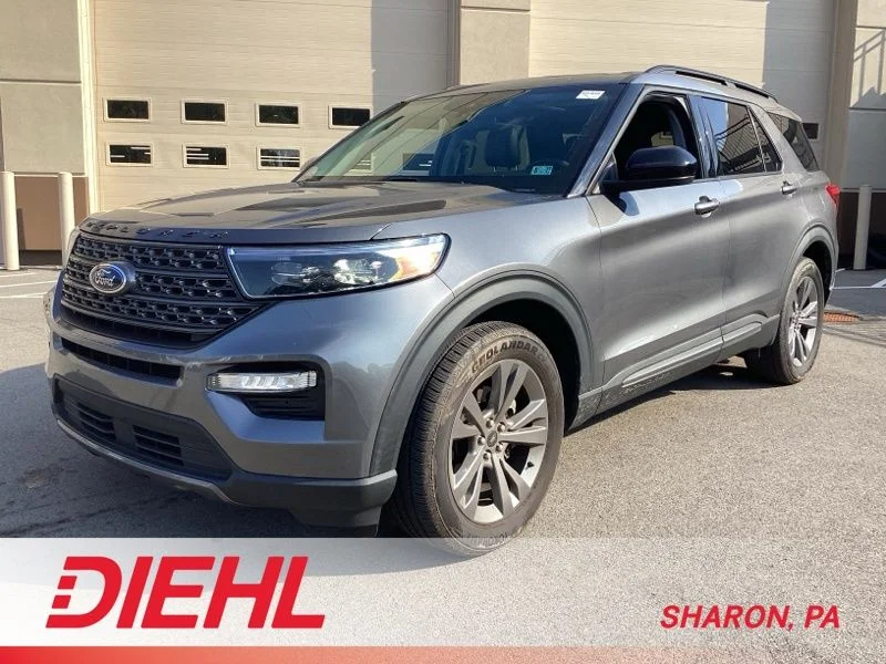 Used 2022 Gray Ford XLT image 3