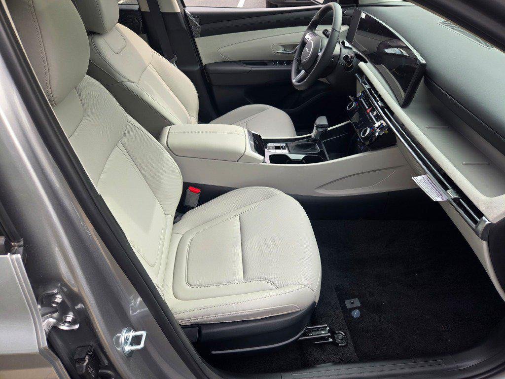New 2026 Shimmering Silver Hyundai SEL Premium AWD image 5