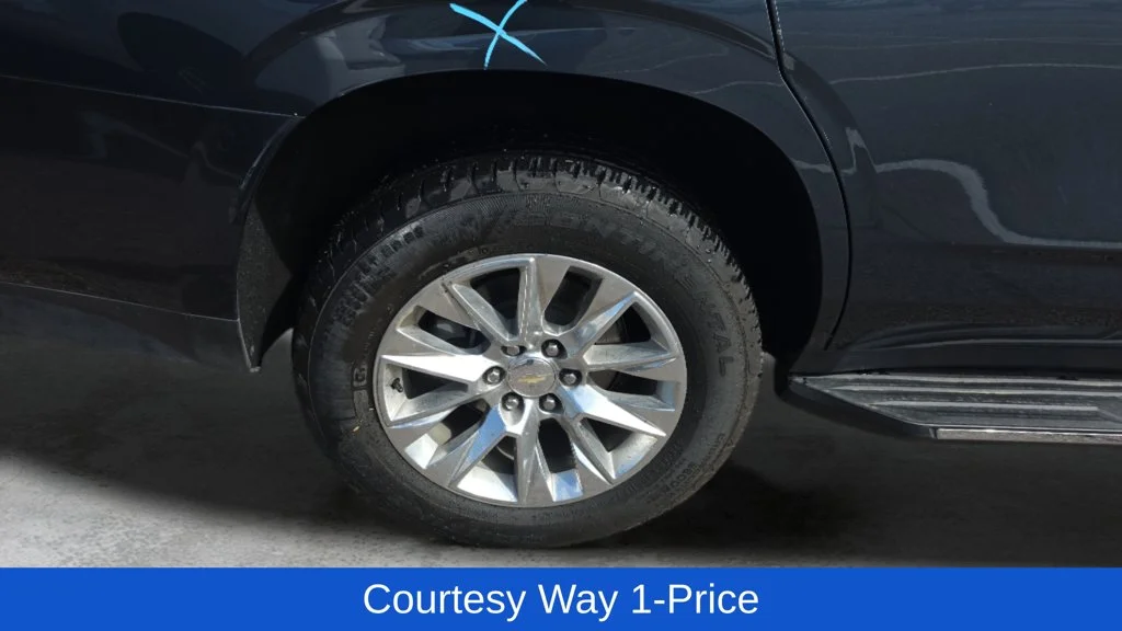 Used 2021 Gray Chevrolet Premier image 12