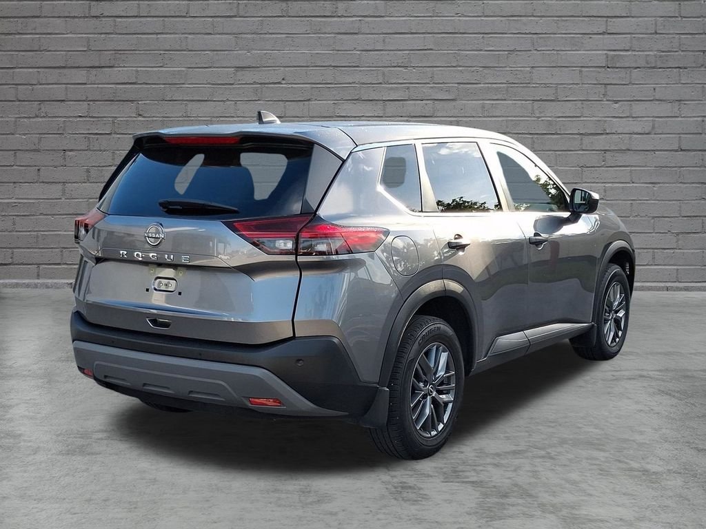 Used 2023 Gray Nissan S image 10