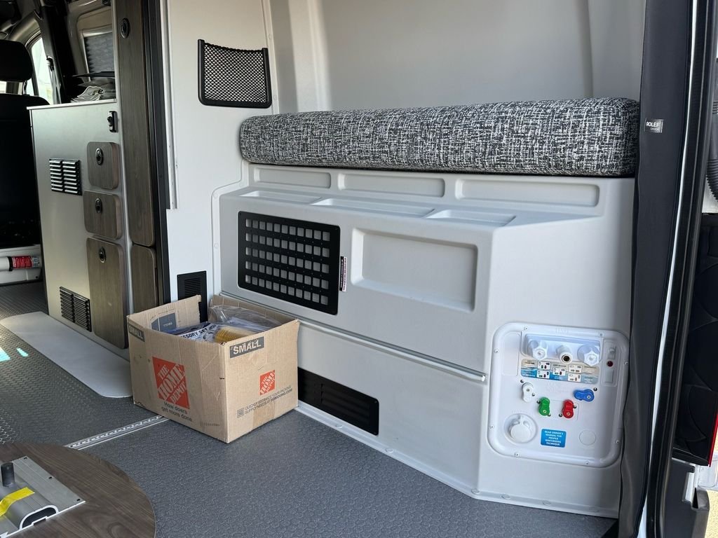 Used 2023 White Mercedes-Benz TIFFIN GH1-AB image 38