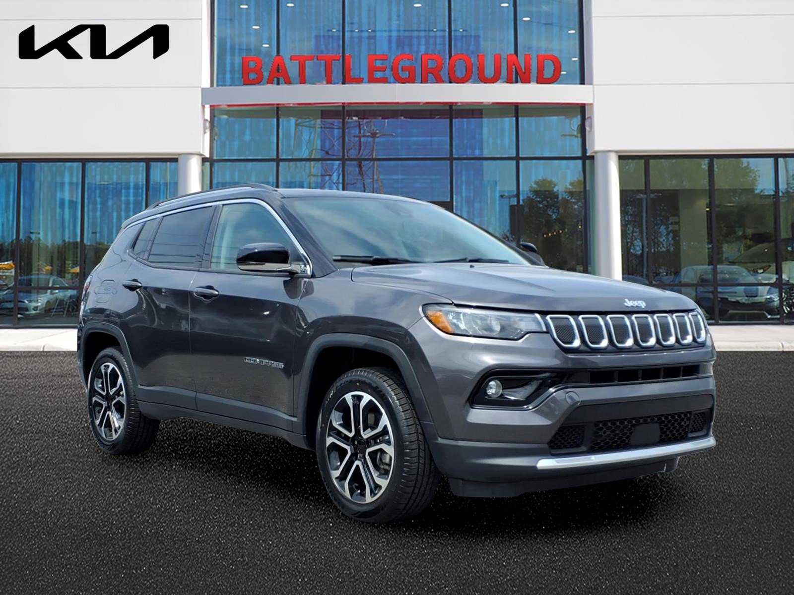 Used 2022 Granite Crystal Metallic Clearcoat Jeep Limited image 1