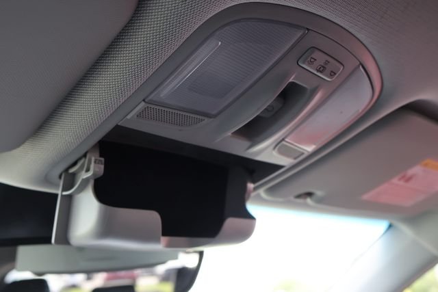 Used 2018 Gray Hyundai Limited image 24