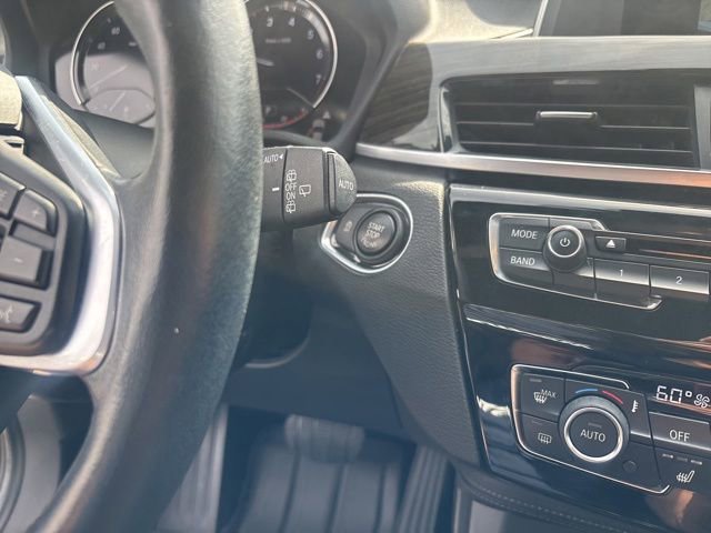 Used 2018 Alpine White BMW xDrive28i image 27