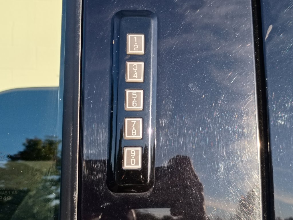 2023 Ford F-150 XLT - Photo 14
