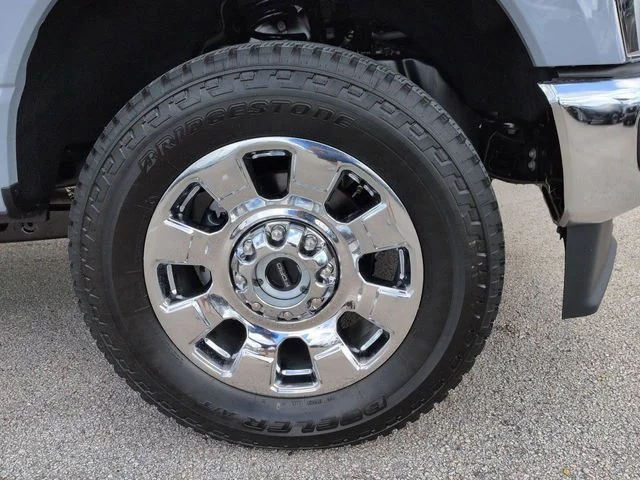 New 2026 Glacier Gray Metallic Tri-Coat Ford F-250® King Ranch® image 11
