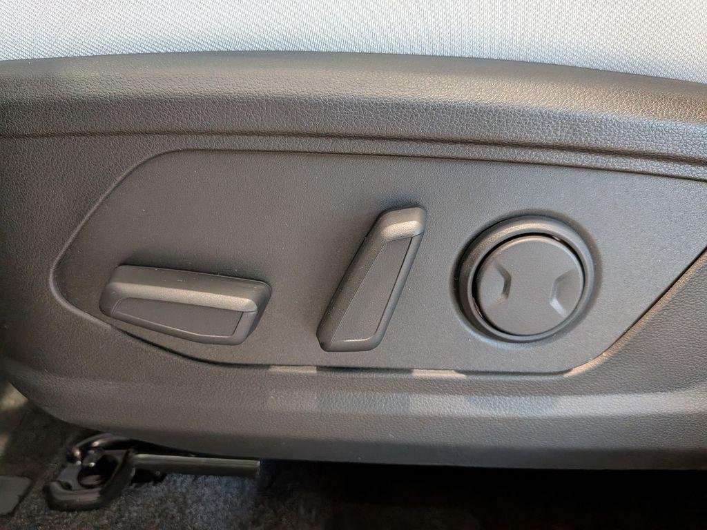 New 2026 Gray Hyundai SEL AWD image 16