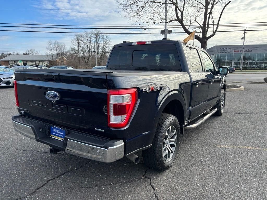 Certified Used 2022 Blue Metallic Ford Lariat image 9