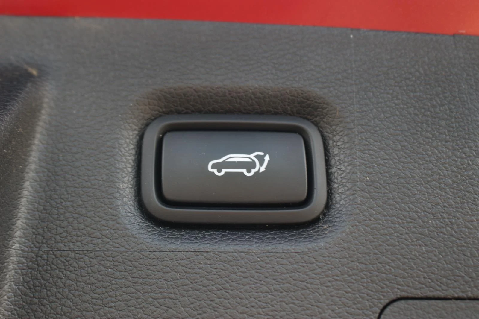 Used 2022 Red Hyundai XRT image 12