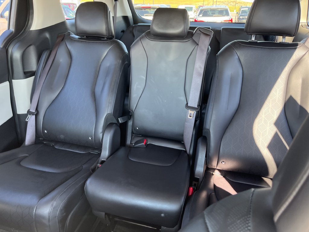 Used 2024 Blue Kia EX image 13
