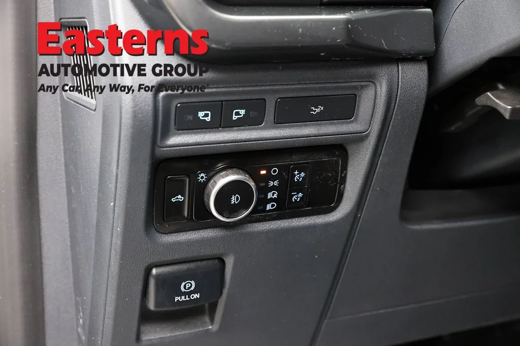 Used 2023 White Ford XLT image 22