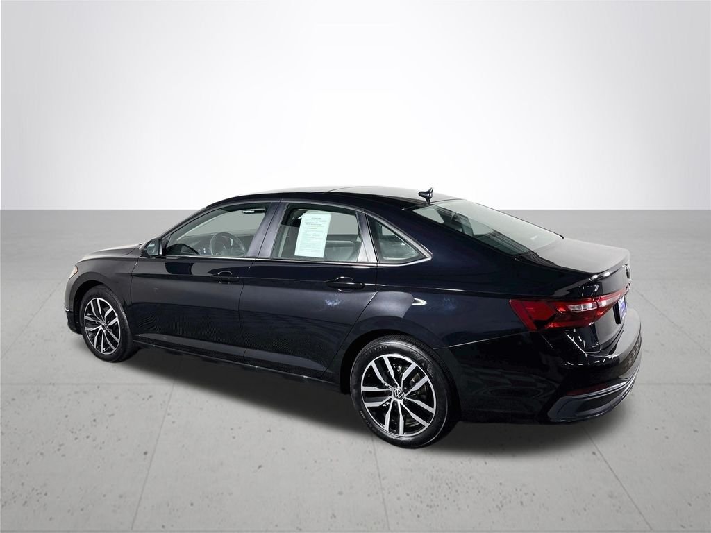 Certified Used 2026 Deep Black Volkswagen 1.5T SE image 9