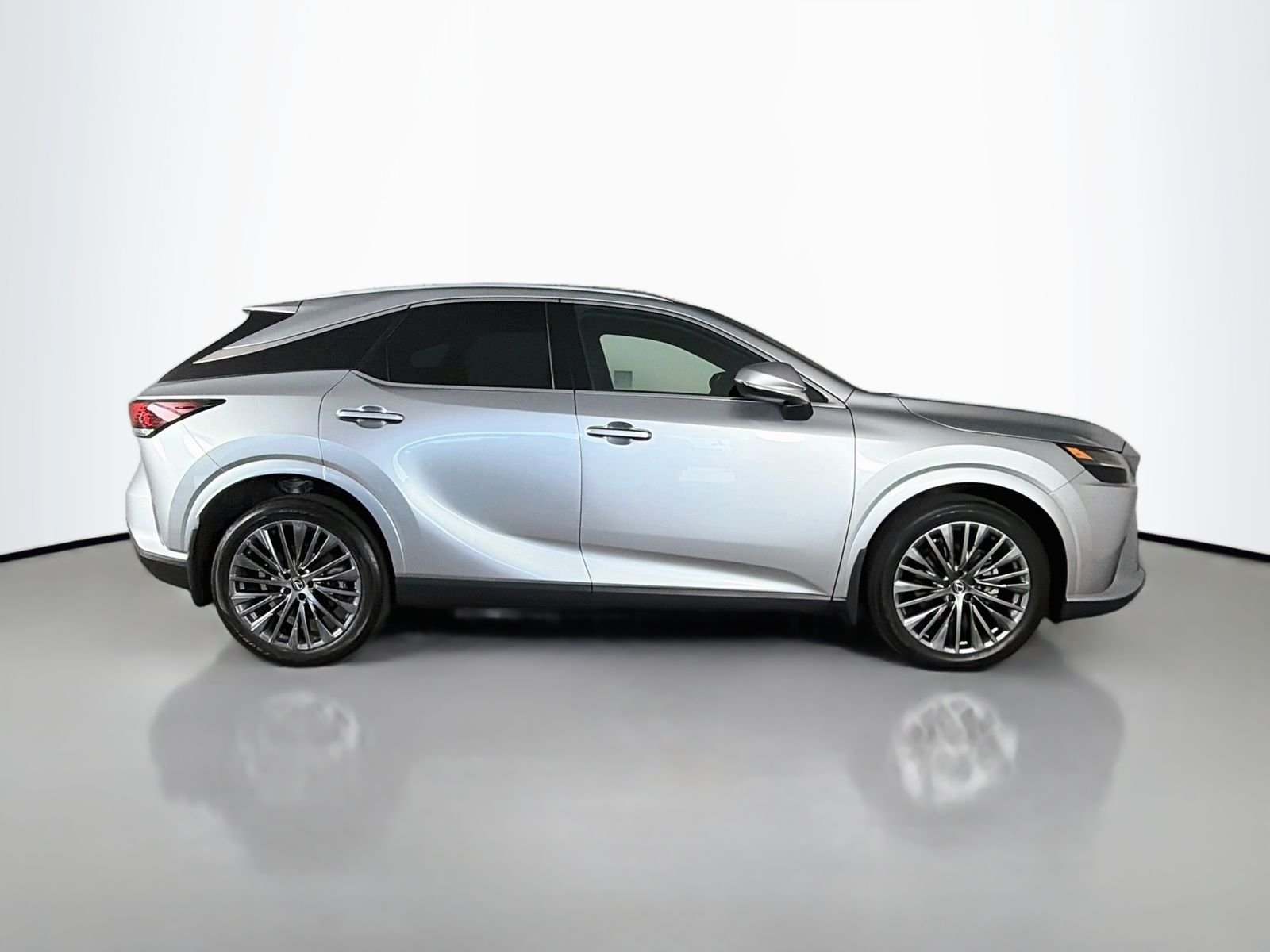 Used 2023 Iridium Lexus 350 Luxury image 8