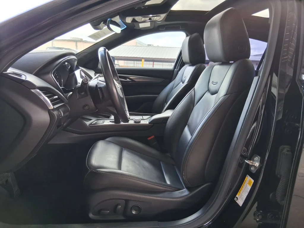 Used 2022 BLACK RAVEN Cadillac Premium Luxury image 18