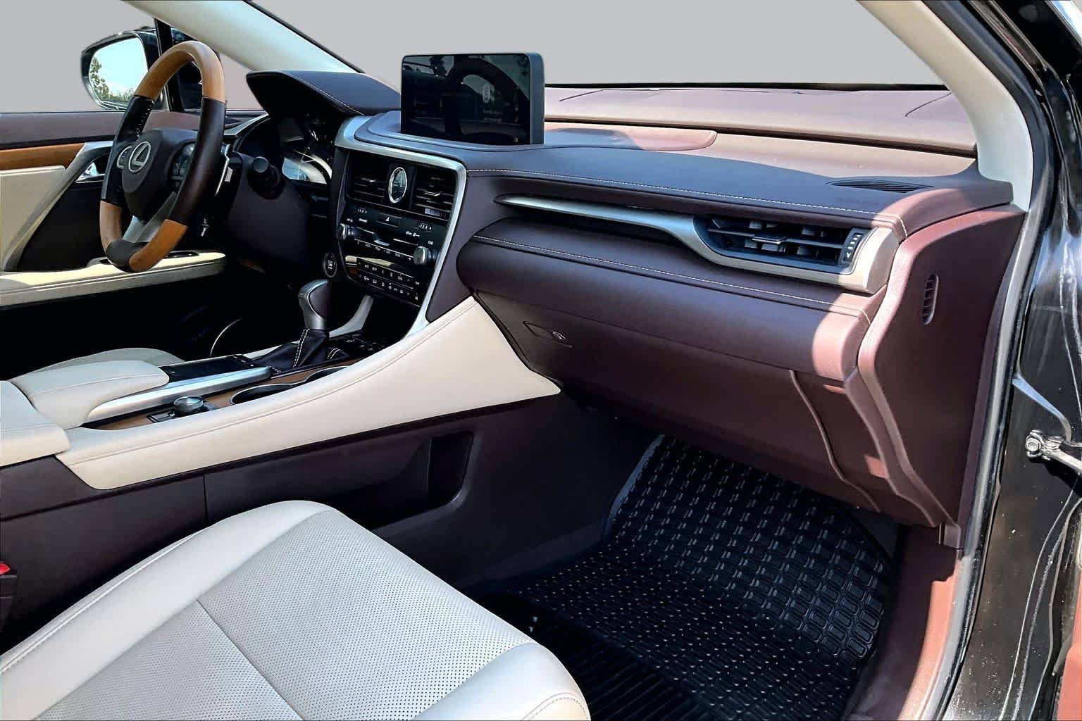 Used 2020 Obsidian Lexus  image 19